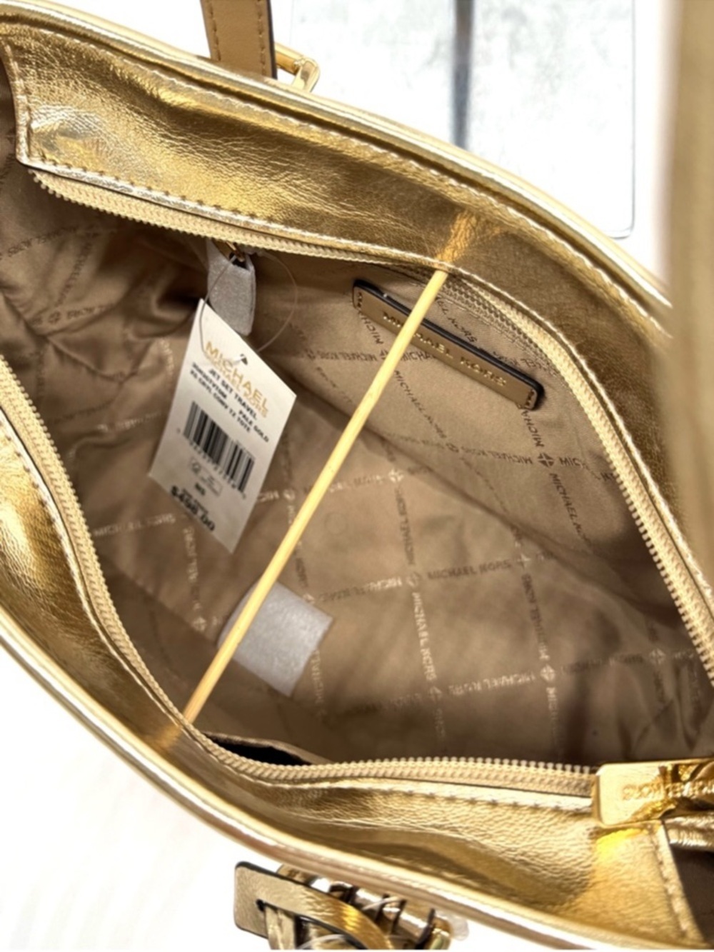 Michael Kors Jet Set Travel XS TZ Tote Bag Gold - Picture 8 of 9